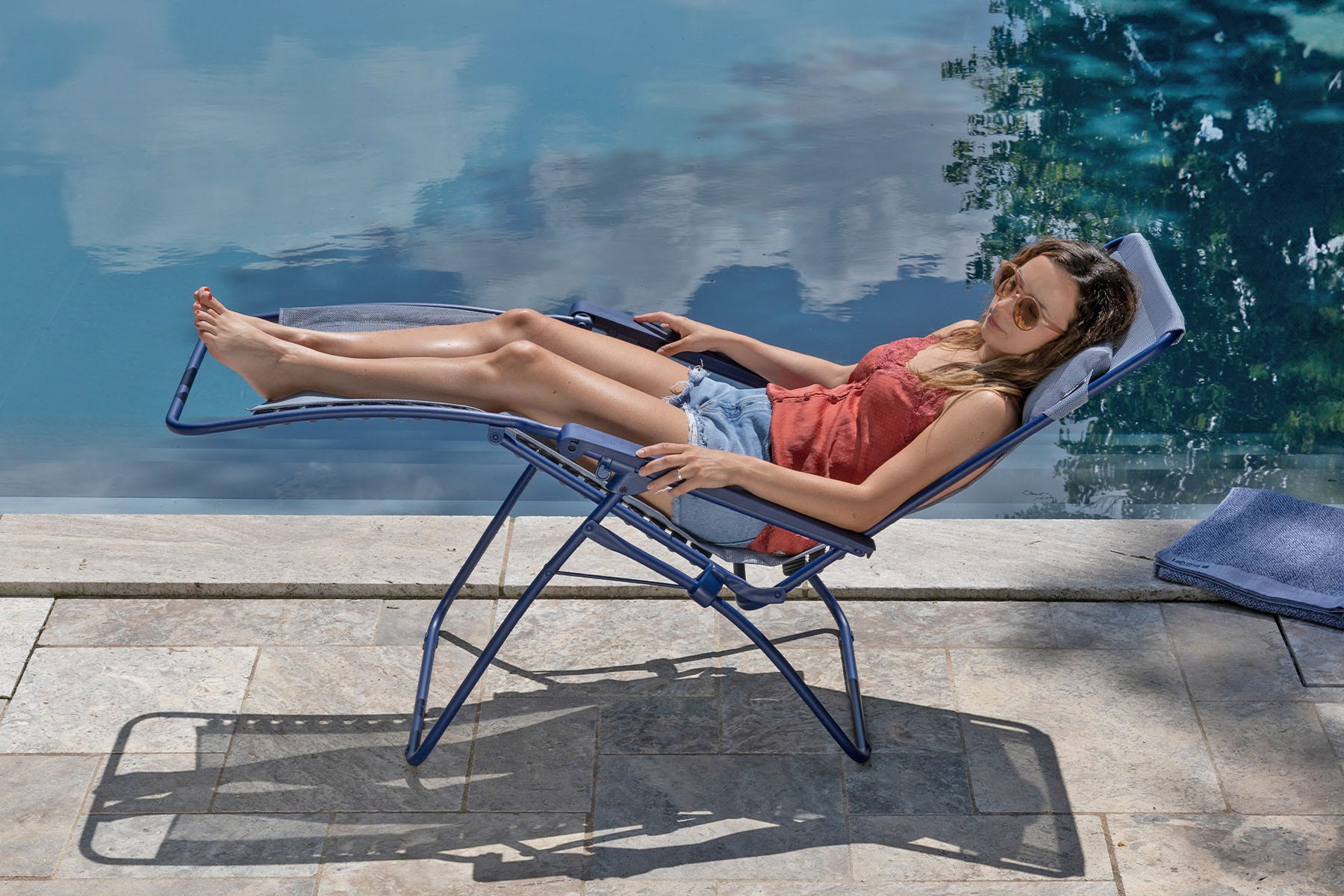 Estilo Memphis en muebles de jardín, sillón relax Lafuma Mobilier