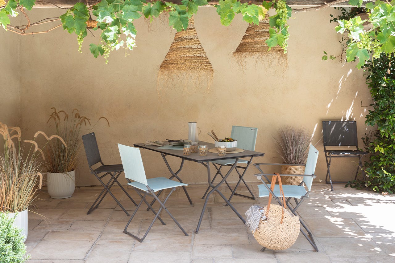 Cómo elegir muebles de jardín, terraza o balcón